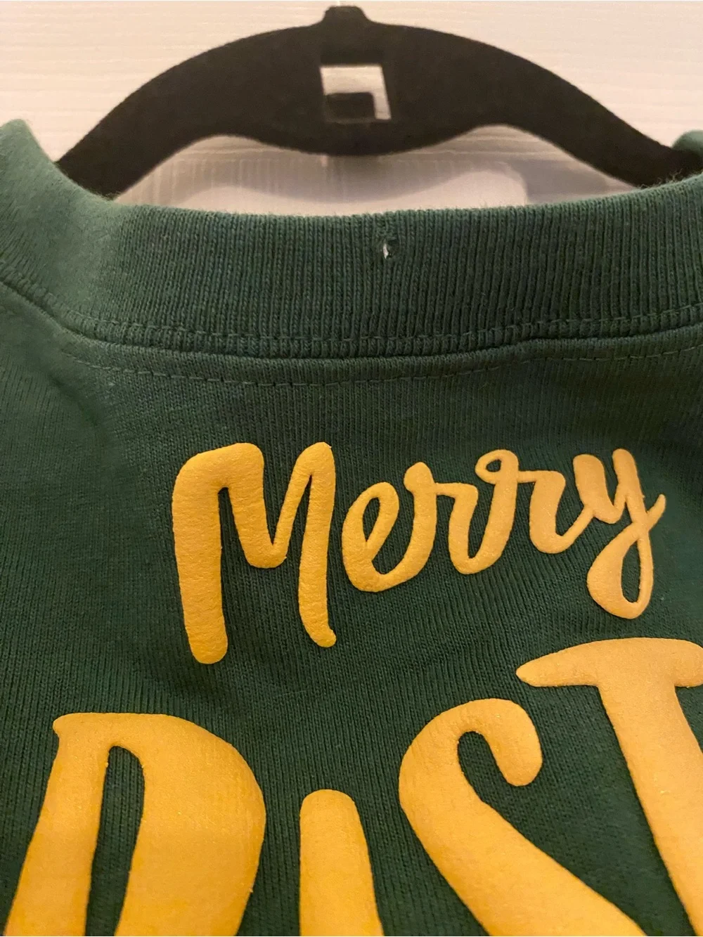 Disney XL Pets Spirit Jersey Dark Green Merry Christmas Mickey Head Logo Print
